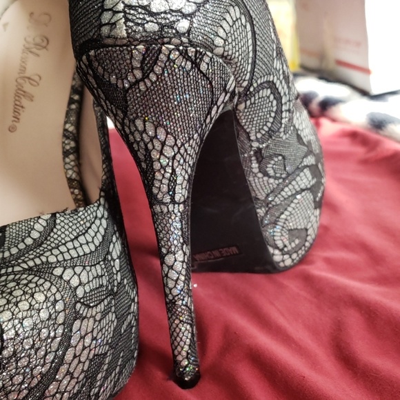 Gorgeous platforms!! - Picture 4 of 5